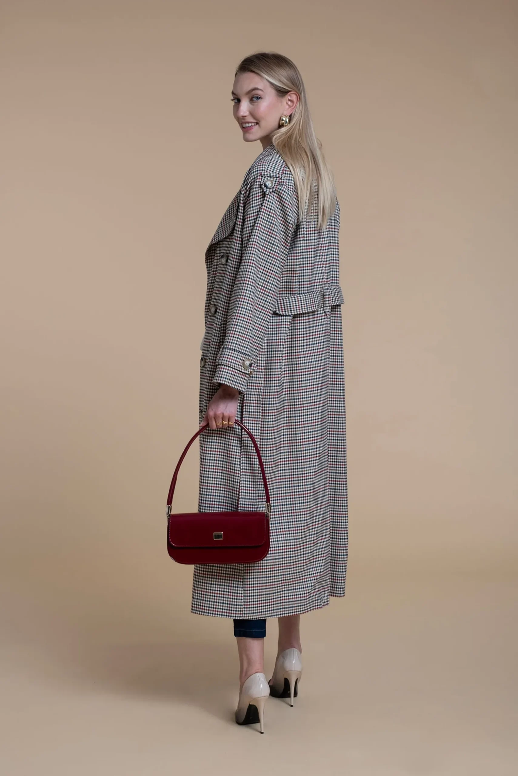 Trench Bobbie